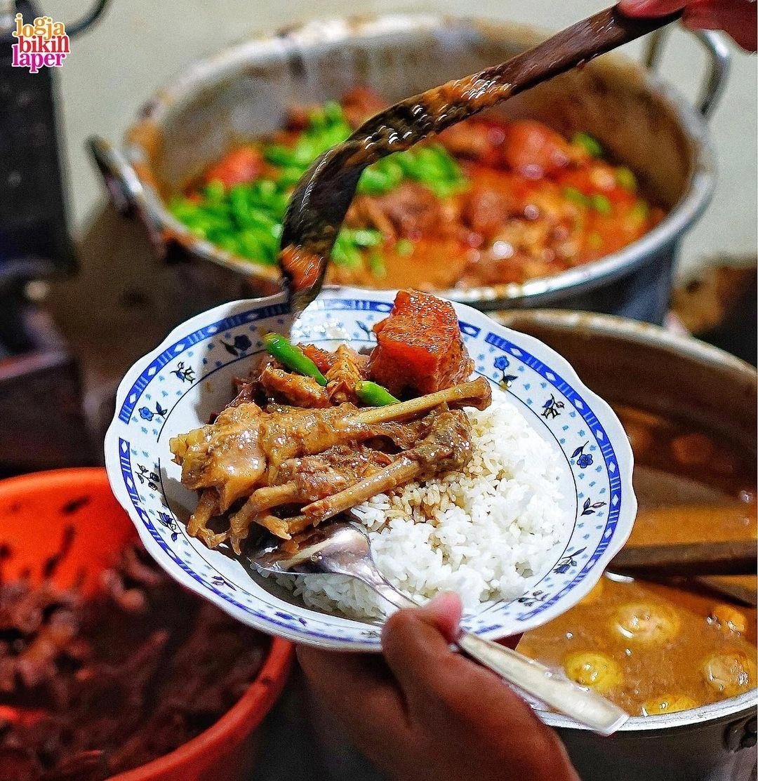 Bakpia kukus tugu jogja