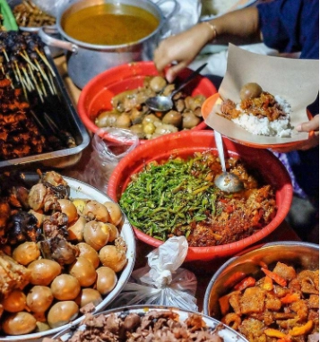 Bakpia kukus tugu jogja